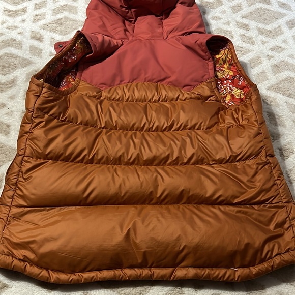 Patagonia Women’s W Bivy Hooded Vest size medium - Picture 4 of 4